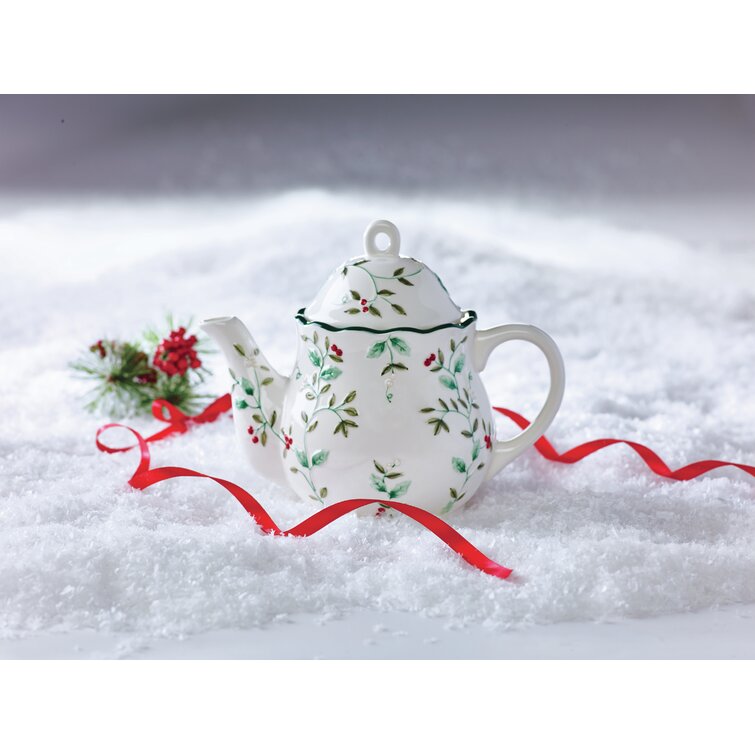 Pfaltzgraff winterberry outlet teapot